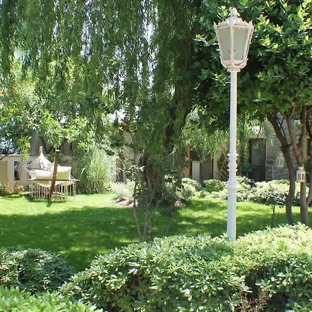Bella Garden Boutique Hotell *